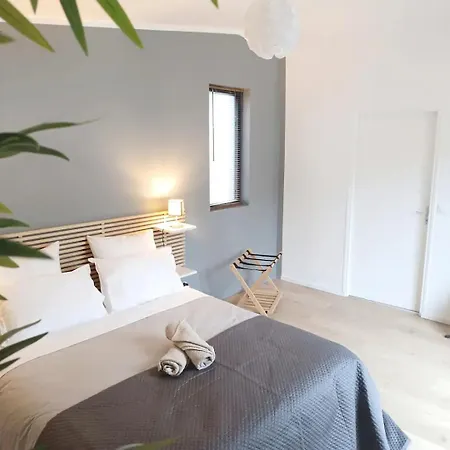 Apartment Stylish 53m2 In Paris - Terrace, Balcony, Free Parking & 5mn From Metro *